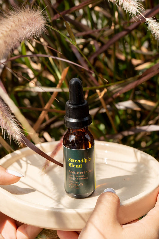 Uplift! Improves mood, mental clarity, and prevents apathy. Helps reduce negative thoughts. Essential Oil Blend: Cypress, Geranium, Orange, Citronella&nbsp;